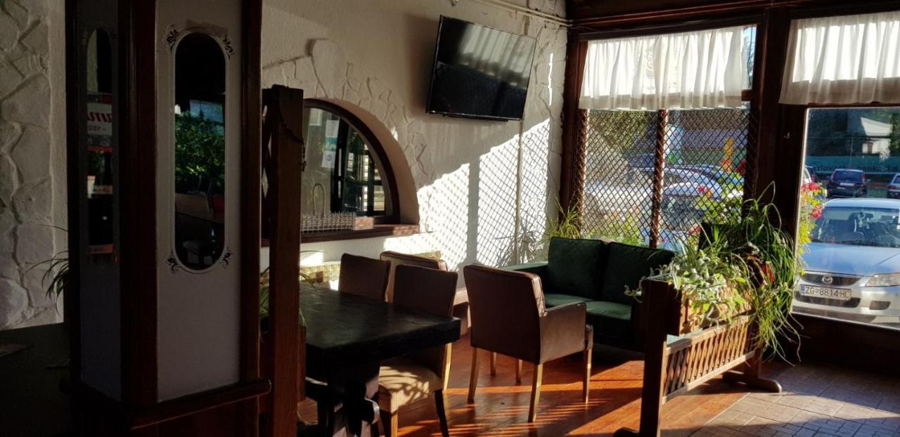Rooms Brig 더가리사 외부 사진